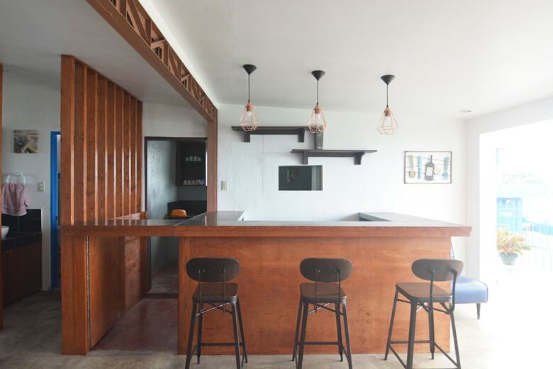 Hotel Highway To H Inn - Totolan