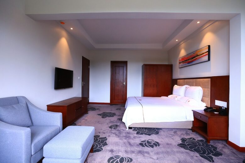 Tf Seaside Hotel
