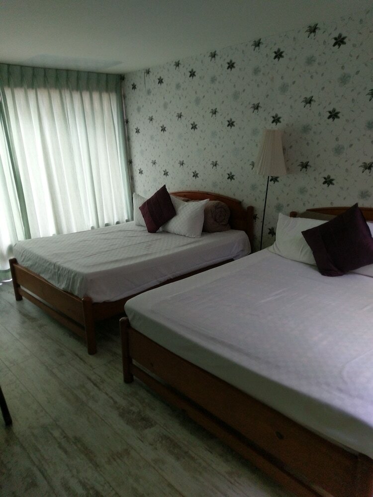 Hotel Roll Inn Eco-village