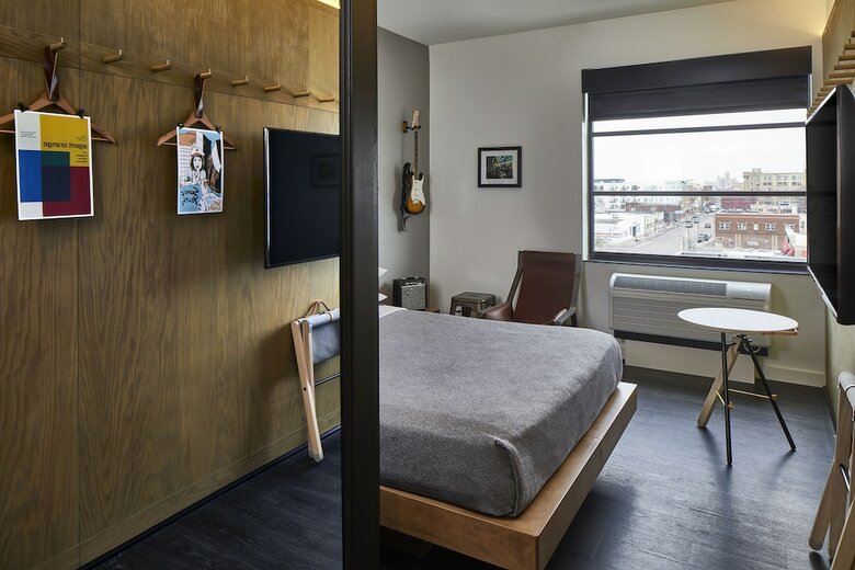 Hotel Moxy Minneapolis Uptown