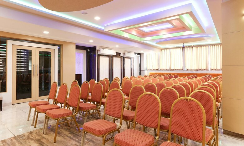 Hotel Treebo Trend Dwaraka Grand