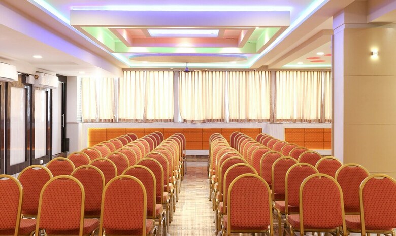 Hotel Treebo Trend Dwaraka Grand