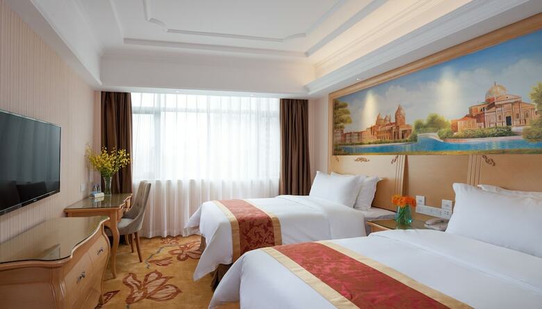 Vienna Hotel -yantian Harbor