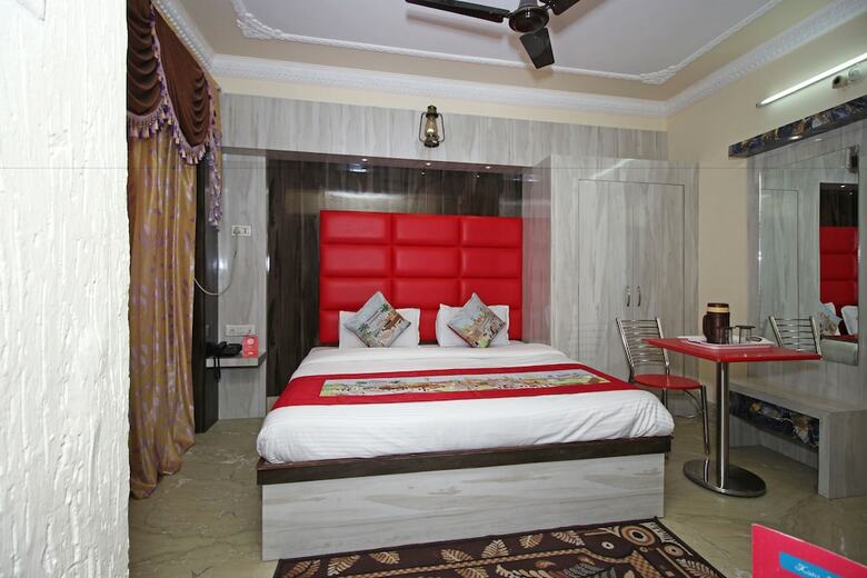 Oyo 4816 Hotel Ganpati Plaza