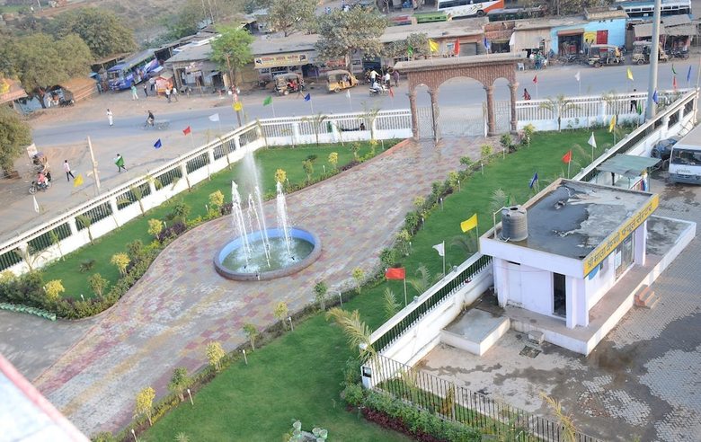 Hotel Vaishnavi Clarks Inn Buxar
