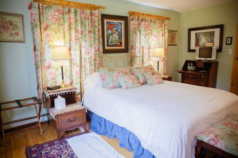 Bed & Breakfast Highland Lake Inn