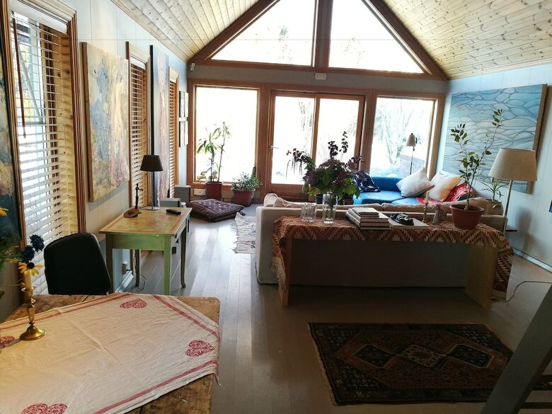 B� Art Studio