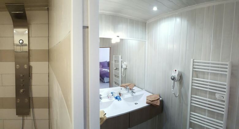 Hotel L Acacia