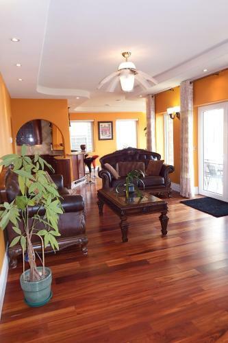 Beach Ave Castle Luxury Vacation Rental