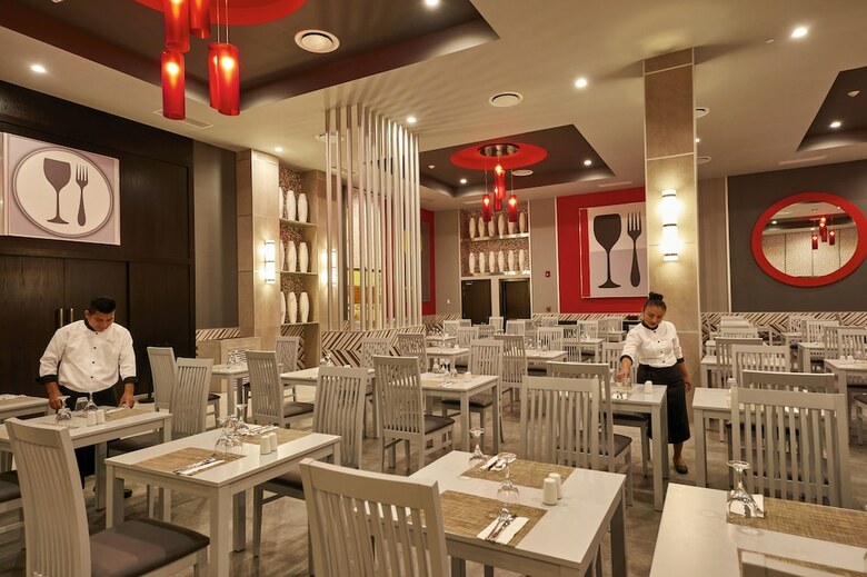Hotel Riu Palace Costa Mujeres