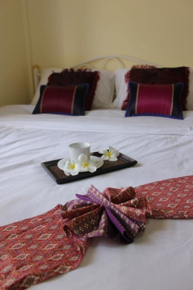 Hotel Baan Suan Nuchliang Homestay