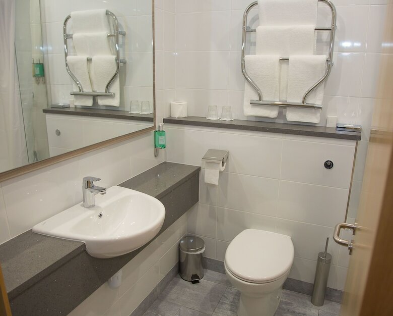 Westlodge Hotel & Pondlodge Cottages