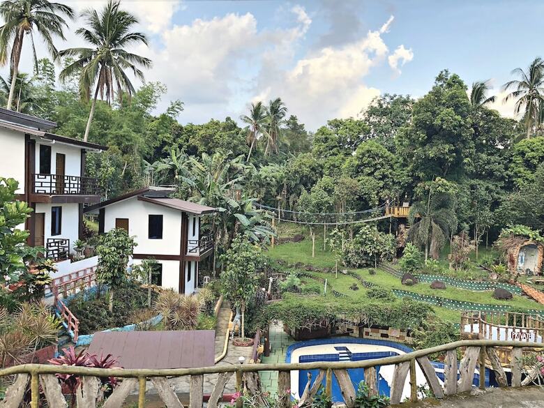 Hotel Mt. Maculot View Resort