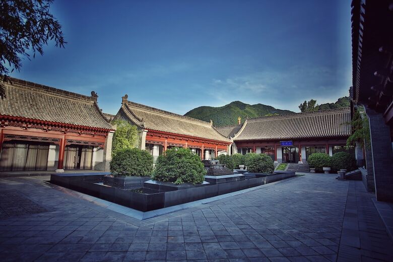 Zuoyouke Qinling West Brigade Hotel