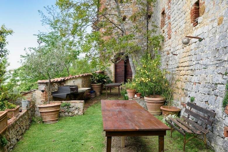 Agroturismo Castello Montelifr�