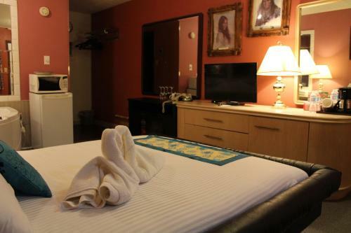 Motel Ritz Inn Niagara & Wedding Chapel