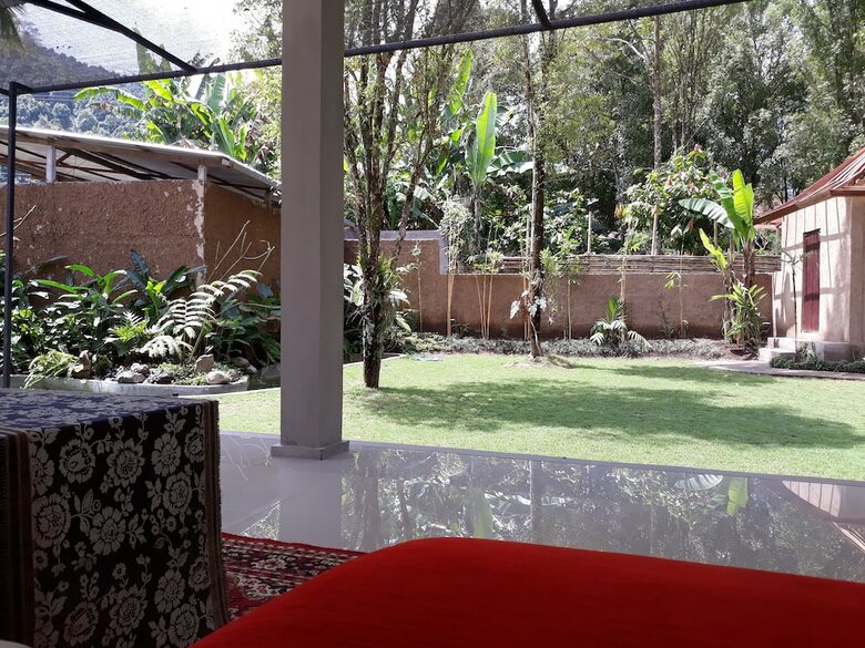 Bed & Breakfast Winaposa Villas And Warung Pudak