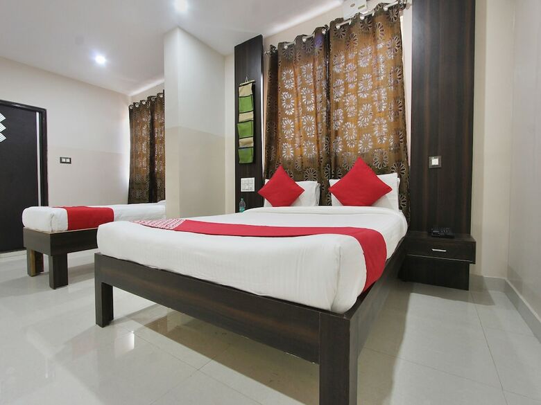 Hotel & Suites By Habitat