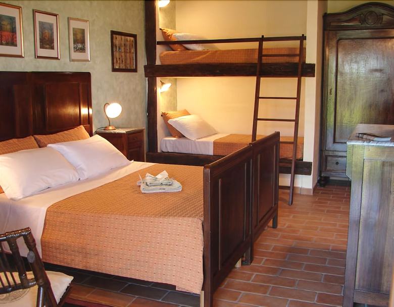 Agroturismo Airone Country House