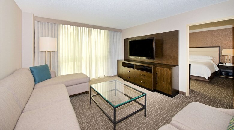 Hotel Embassy Suites By Hilton Seattle North Lynnwood