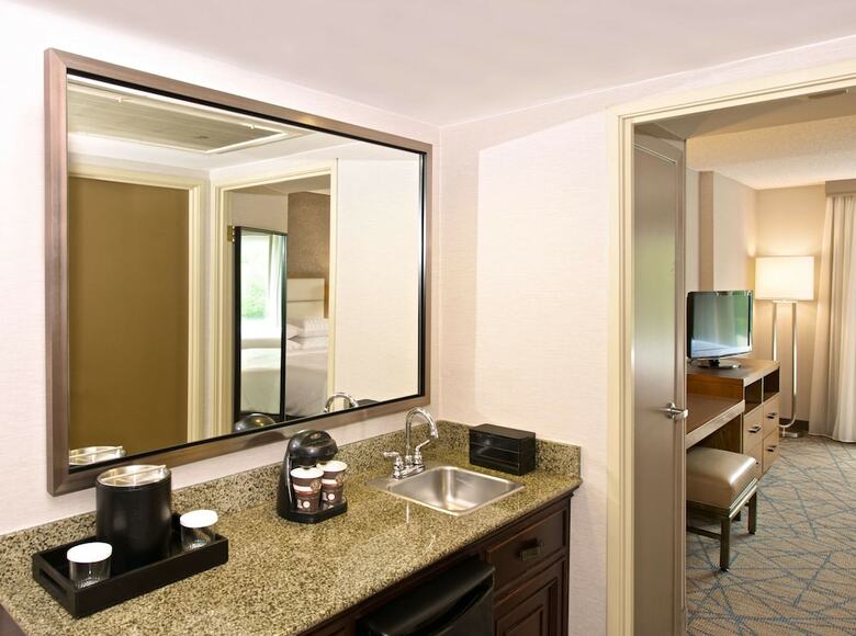 Hotel Embassy Suites By Hilton Seattle North Lynnwood