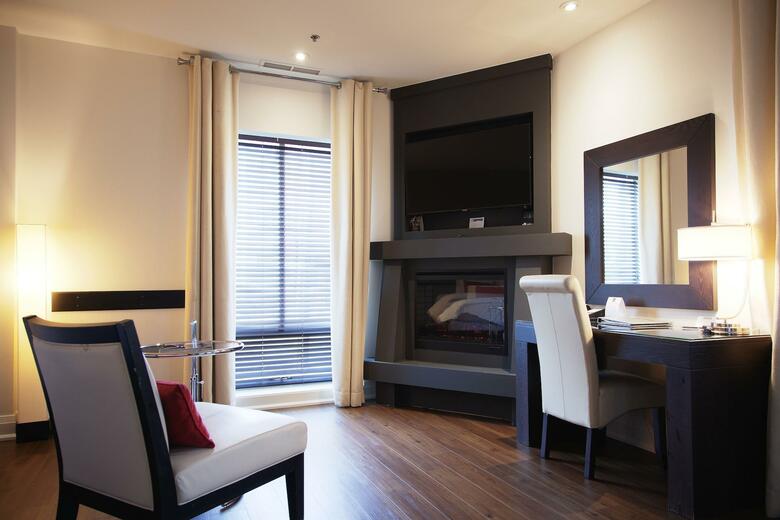 Hotel Sterling Inn & Spa