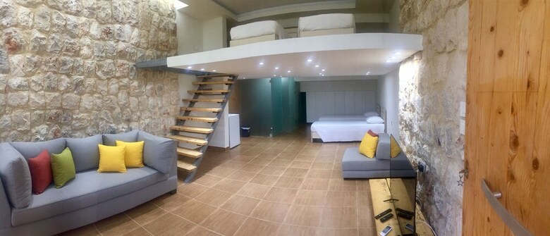 Hotel Damour Country Club
