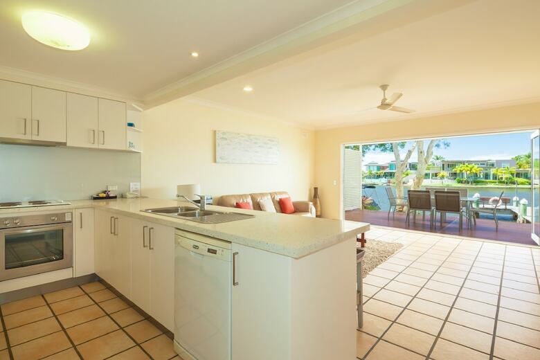 Noosa Entrance Waterfront Resort