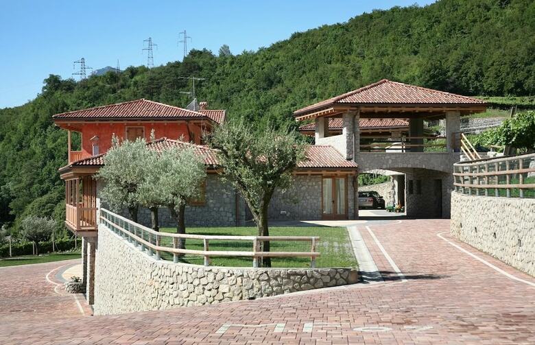 Agroturismo Maso Fiorini