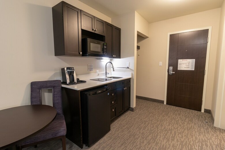 Hotel The Kanata By Bcminns Blairmore
