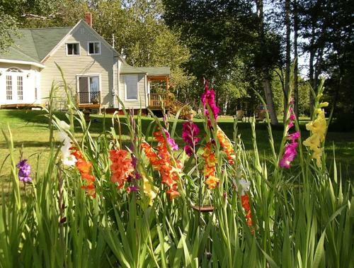 English Country Garden Bed And Breakfast Inn