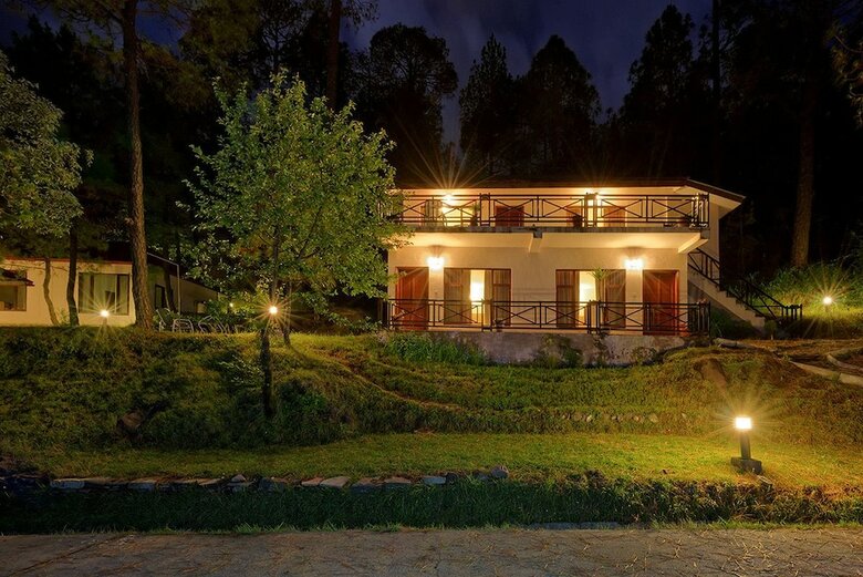 Hotel Arcadian Blue Pines