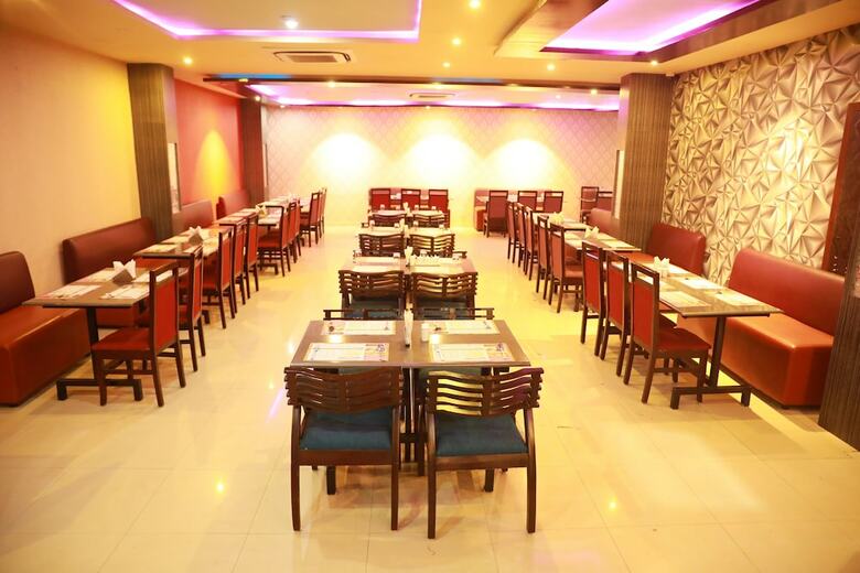 Hotel Aditya Grand