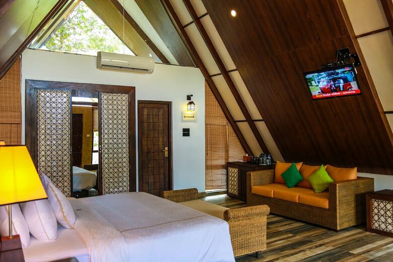 Hotel Liyya Water Villas