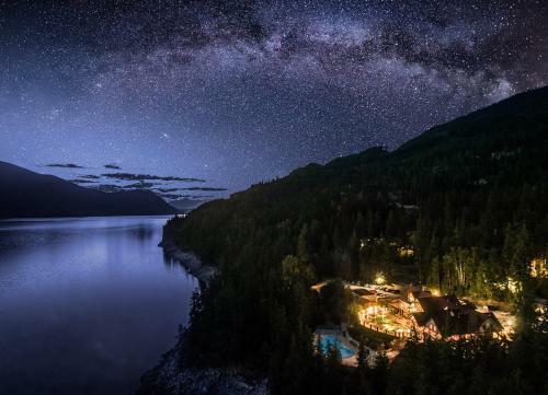 Halcyon Hot Springs Village And Spa