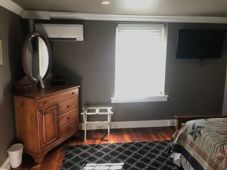 Hotel Stottsville Inn