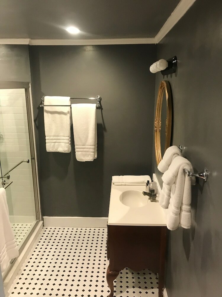Hotel Stottsville Inn