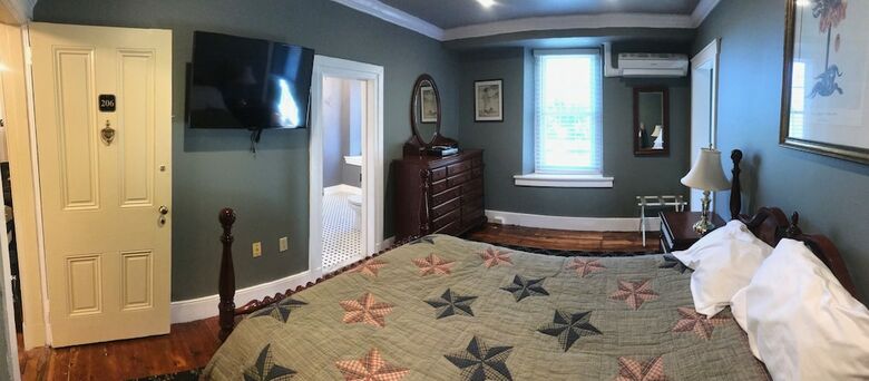 Hotel Stottsville Inn
