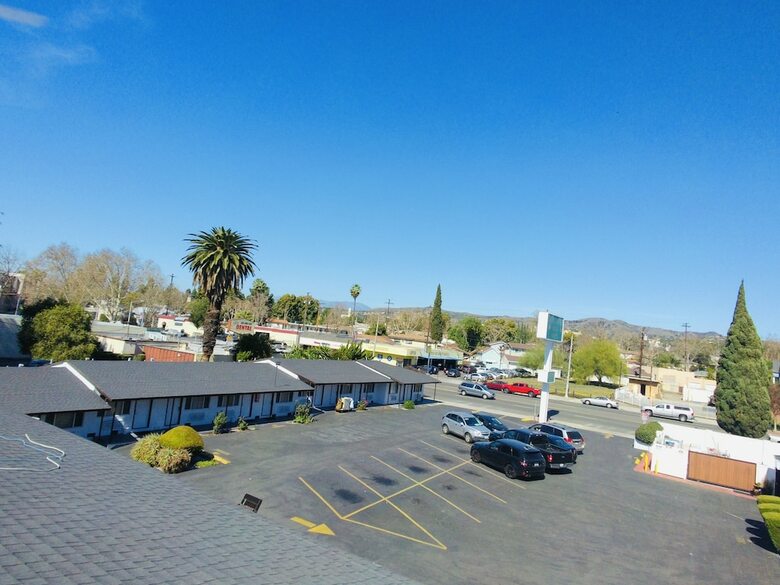 Motel Casa Blanca Inn & Suites