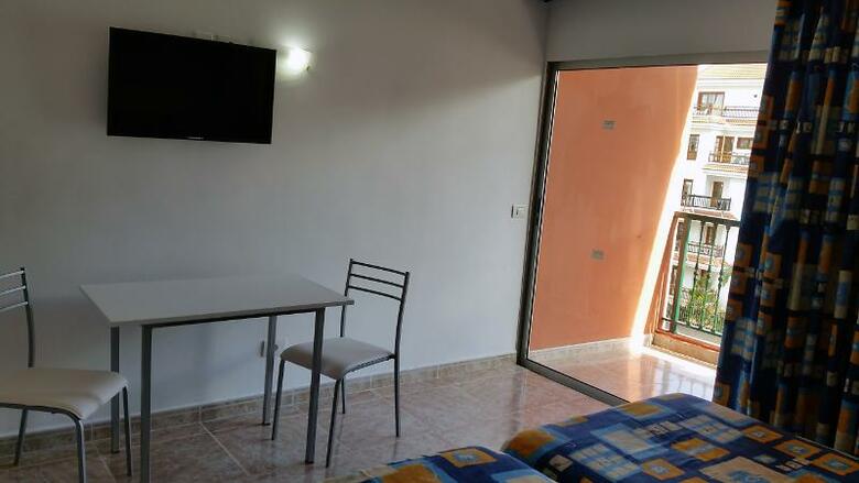 Apartamentos Chinyero Apts