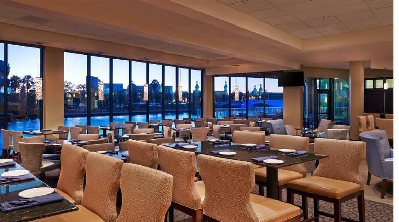 Hotel Sheraton Tampa Riverwalk
