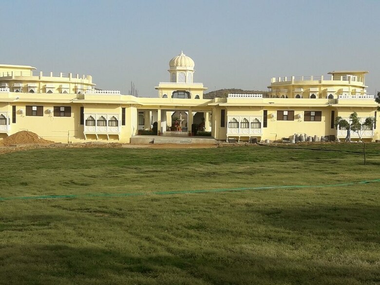 Hotel Rasik Priya Resort