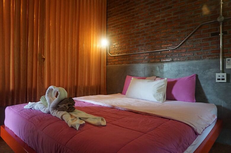 Hotel Steelloft  Home Stay