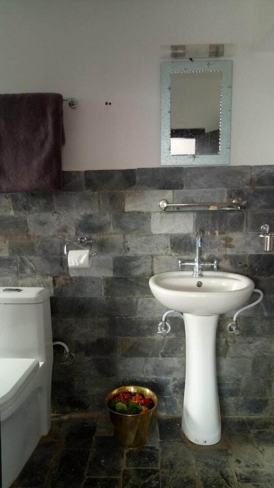 Hostal Good Hotel And Resort