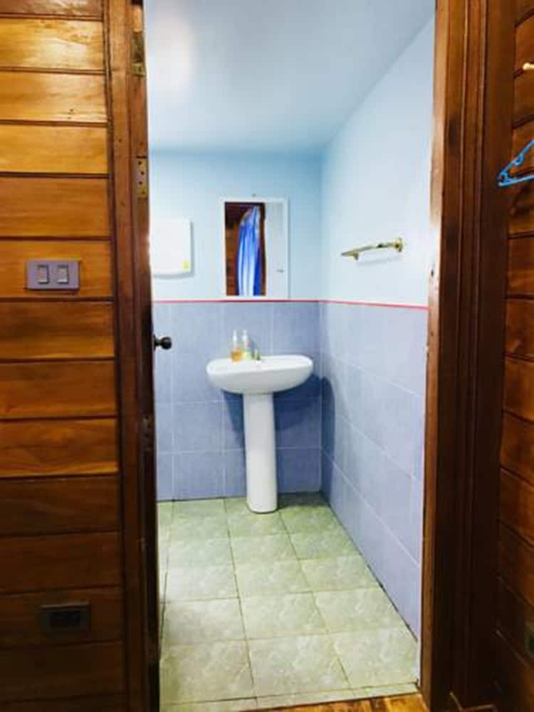 Hotel We Care Resort