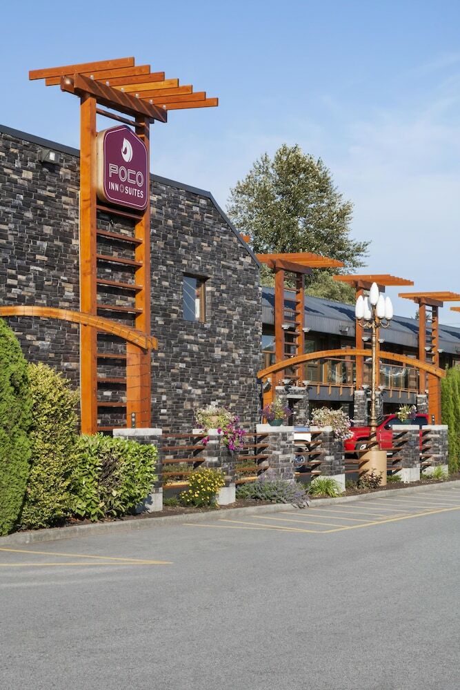 Poco Inn And Suites Hotel And Conference Center