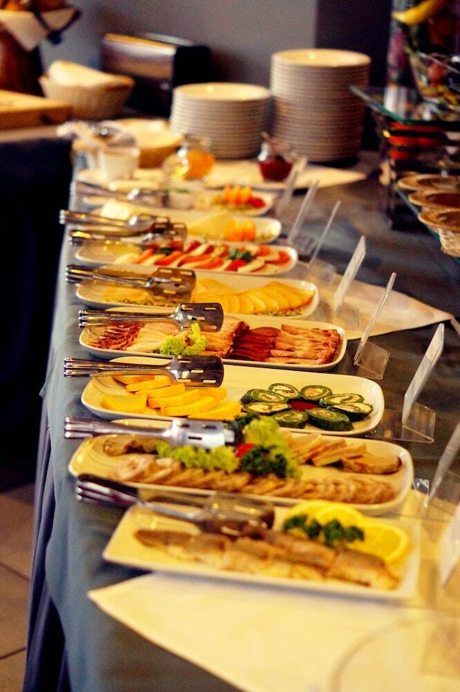 Bed & Breakfast Go?ciniec Folwark Nadawki