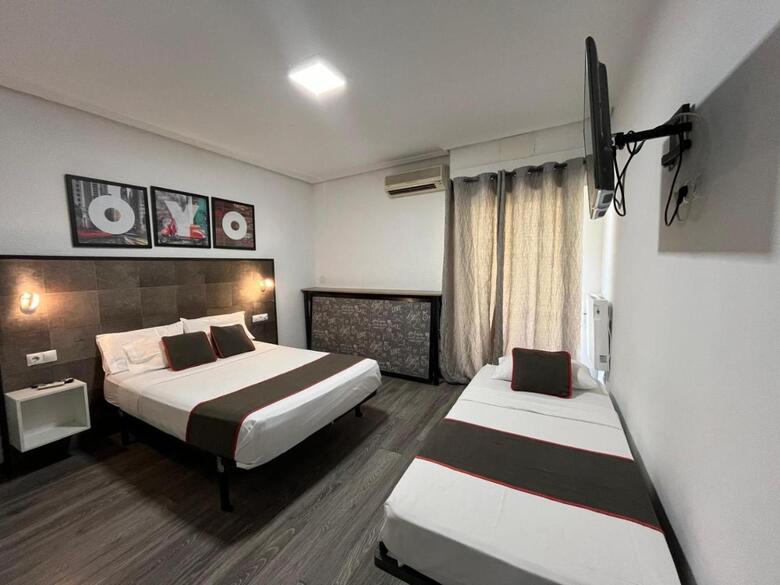Hotel Hello Feria