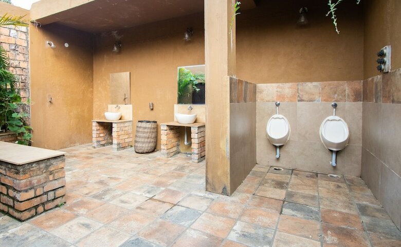 Hotel Karandla Farm And Resort