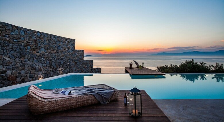 Villa Corina By The Pearls Collection